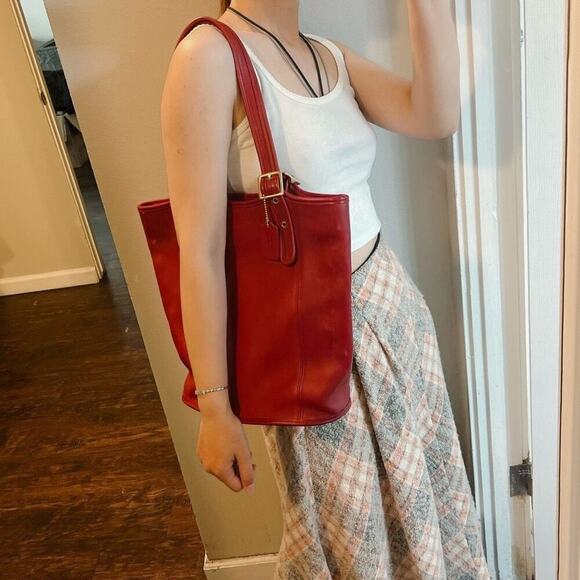 NEW! Coach vintage Legacy Large Shopper in Red 9090 - Picture 3 of 12